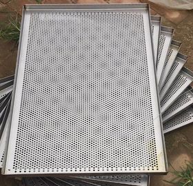 Metal Perforated Wire Basket Cable Tray , Stainless Steel Baking Sheet For Food Processing